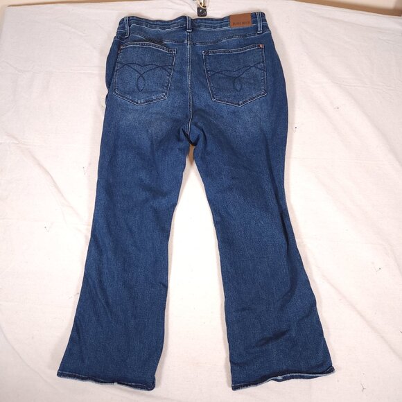 Judy Blue Tummy Control Bootcut Blue Jeans Womens 20W Short Denim Pants FLAWS - Picture 2 of 16